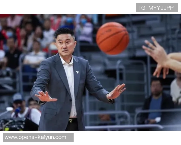 男篮冲奥难度远超男足冲世，练兵策略或成杜锋的关键抉择